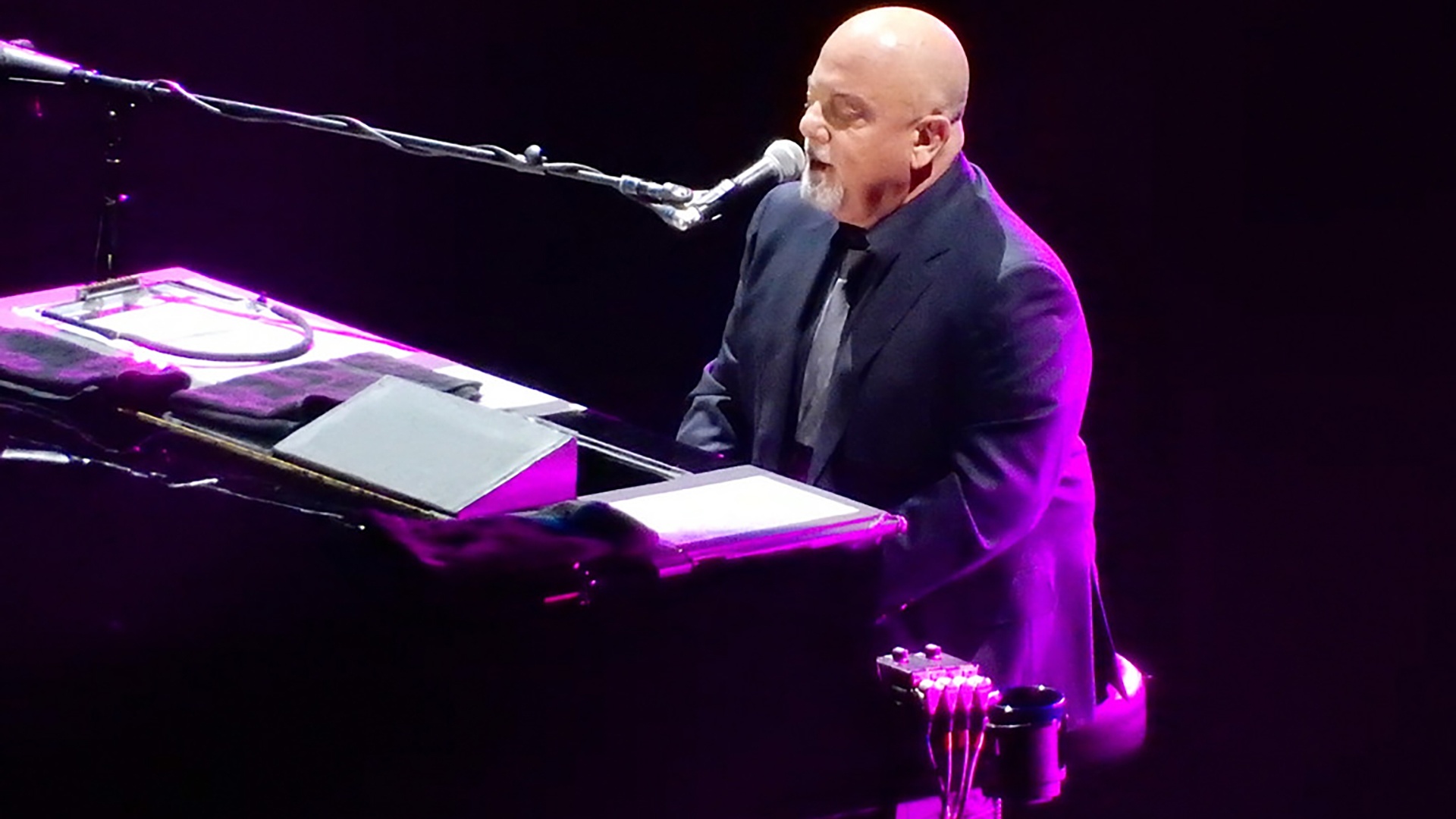 Billy Joel’s Merchandise Protected from Counterfeiters